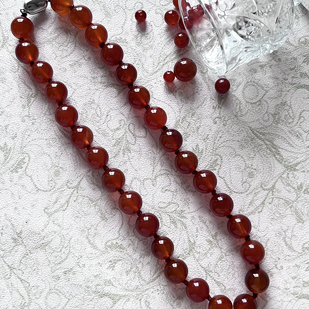 $3/ PC 8mm Carnelian Bracelets Increases Confidence and Creativity